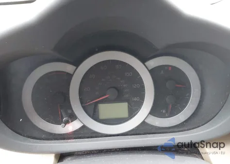 2011 Toyota Rav4 z USA, uszkodzony, nr VIN 2T3BF4DV6BW112708